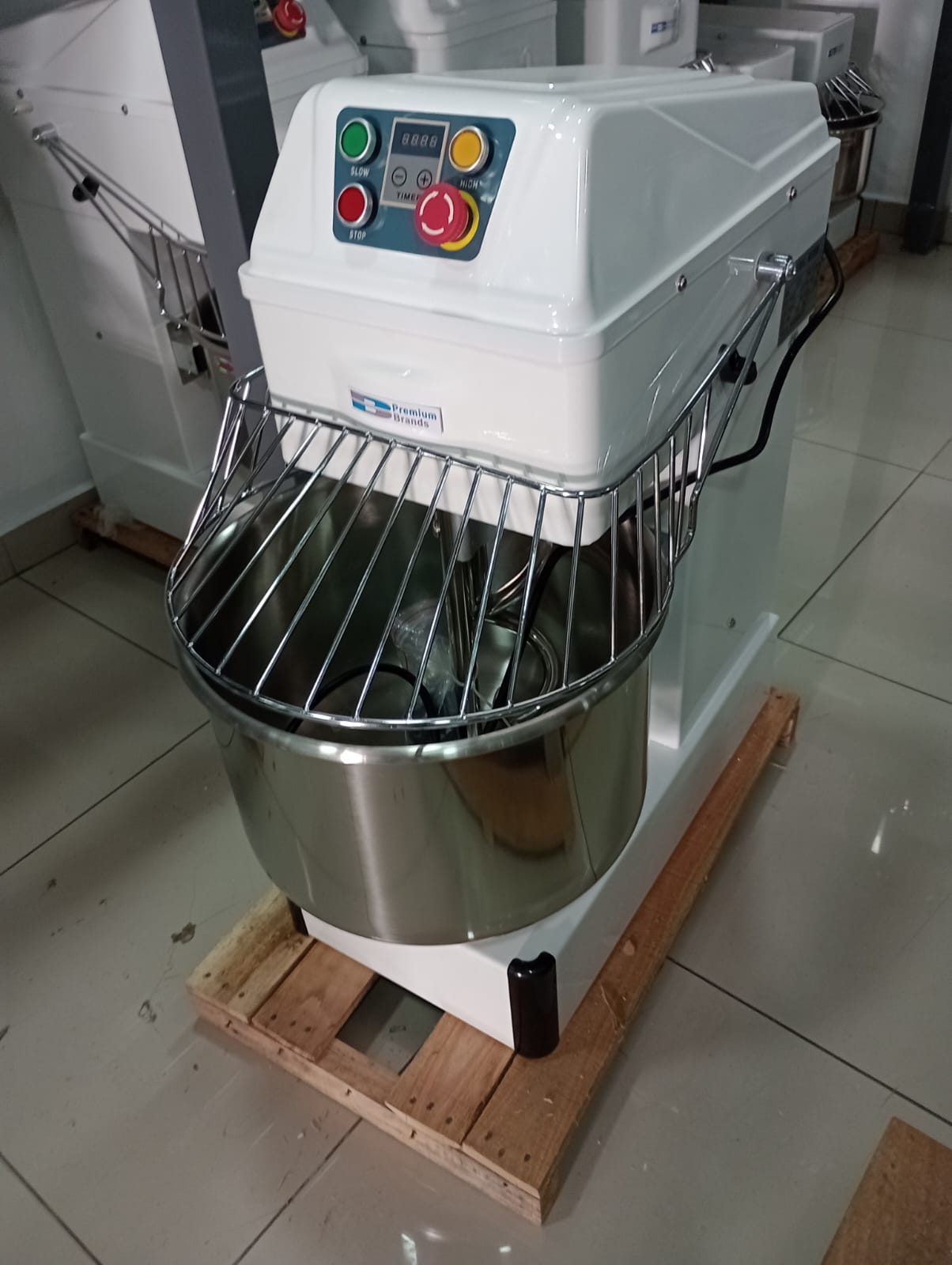 Amasadora Afinadora Industrial  50L - miniatura 4